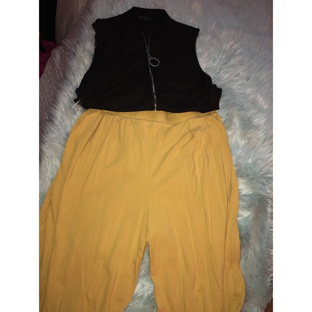 Pants - Picture 3 of 4